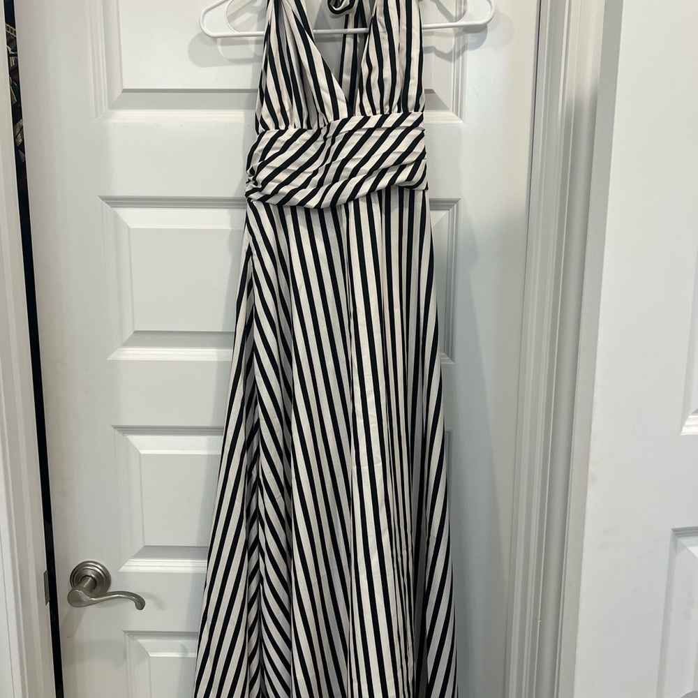 Commense Black and White Peplum Maxi Dress